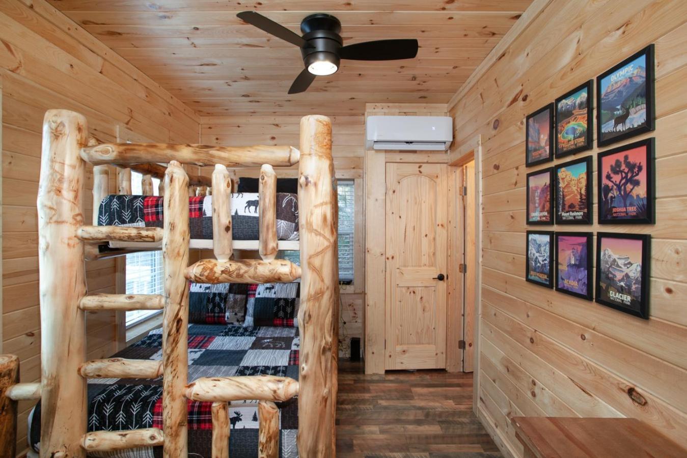 فيلا Whiskey Barrel W Hot Tub Arcade Game Fire Pit سيفيرفيل المظهر الخارجي الصورة